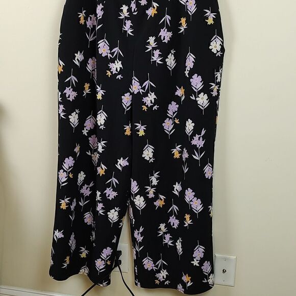 Lane Bryant Lena Flutter Sleeve Black Floral Jumpsuit NWT Size 16 - Picture 8 of 12